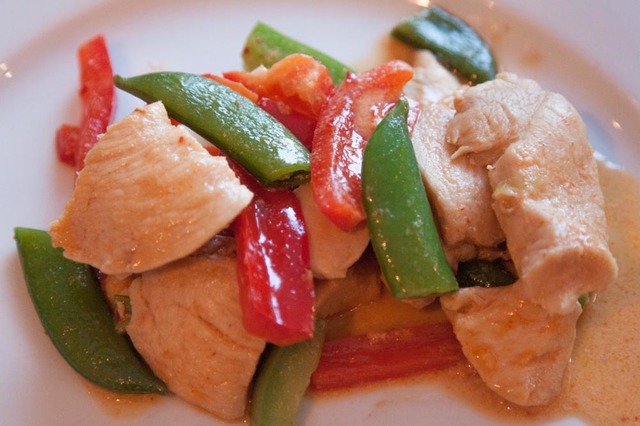 RED CURRY CHICKEN
