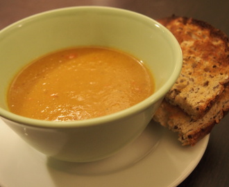 Gulrot- og linsesuppe med chili og ingefær