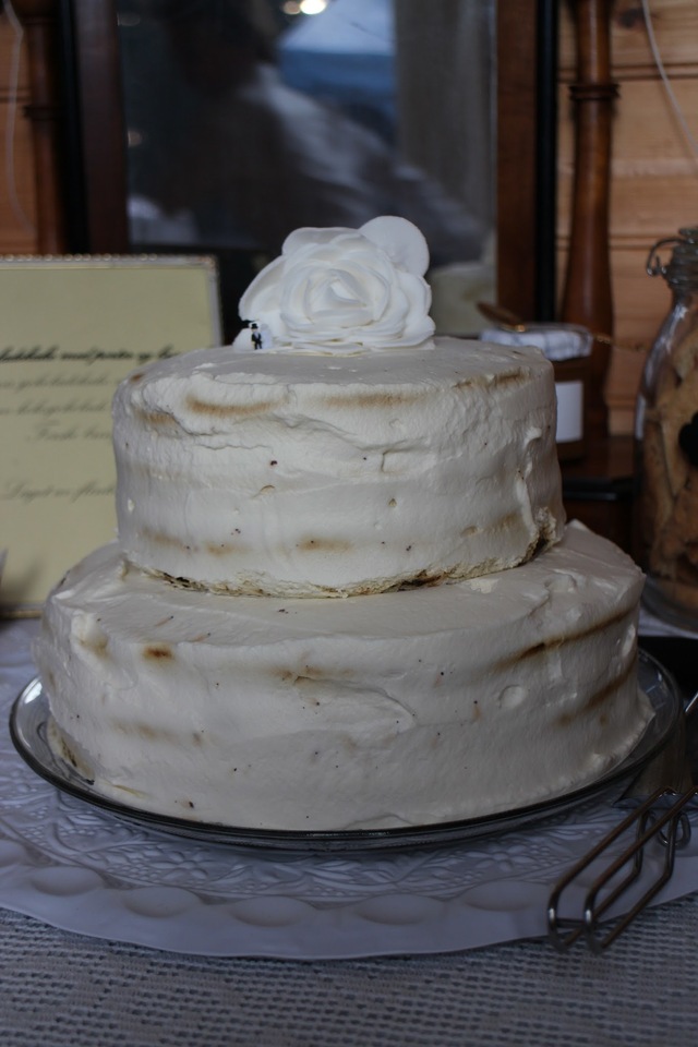 Sjokoladekake med porter og bringebær - bryllupskake