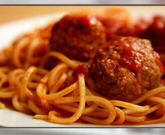 Spaghetti med kjøttboller
