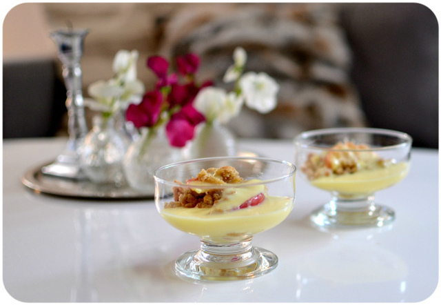 Dessert: Mandelpai med sukkerfri vaniljesaus