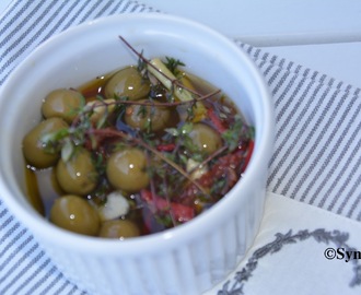 Oliven i marinade