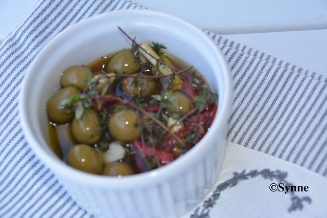 Oliven i marinade