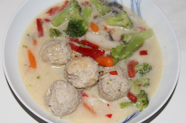 Asiatisk kyllingsuppe