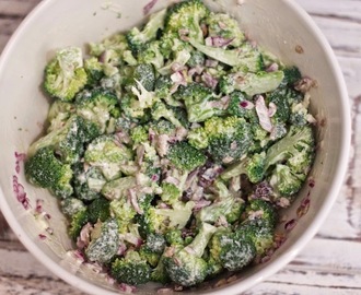 Brokkolisalat med tranebær