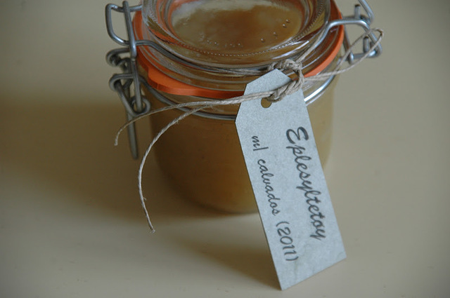 Eplesyltetøy med vanilje og calvados
