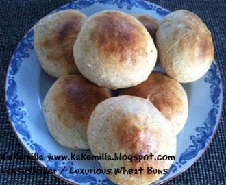 Luksusboller / Luxurious Wheat Buns Norwegian Style