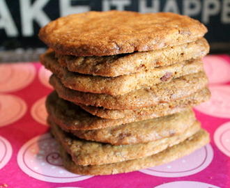 CHOCOLATE CHIP COOKIES