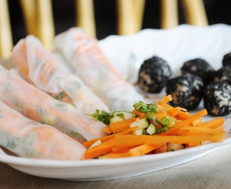 Ferske våruller og rå falafler med peanøttsaus