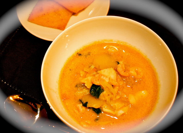 Asiatisk fiskesuppe