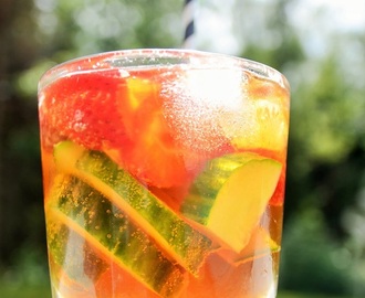 It`s Pimm`s o`clock