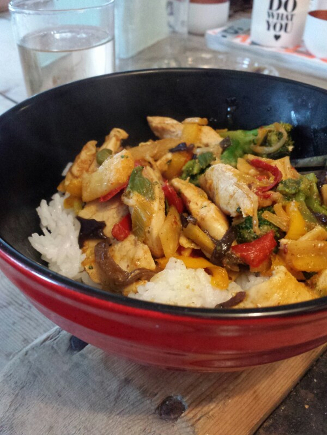 Spicy sweet kylling wok
