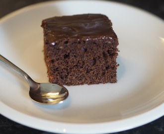 Her kommer den ENDELIG! - Verdens beste og enkleste sjokoladekake <3 Barnehagekaka.....