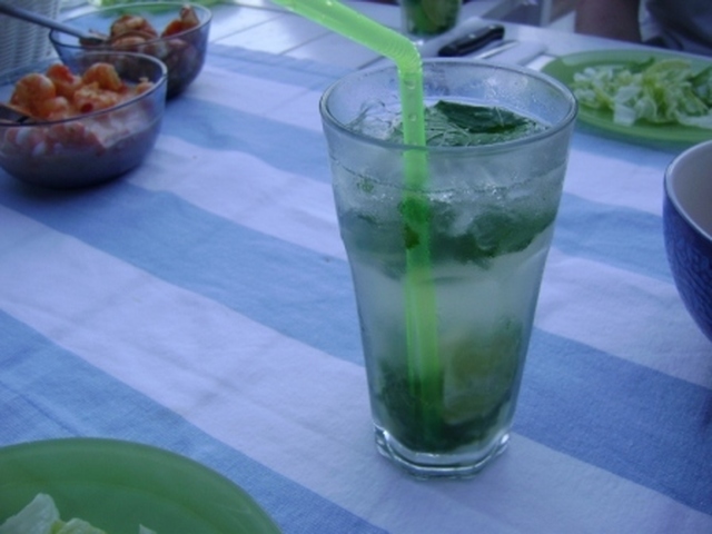 Mojito, Chilli marinert Scampi, Hvitløksrundstykker