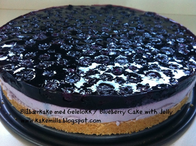 Blåbærkake med Gelelokk / Blueberry Cake with Jelly