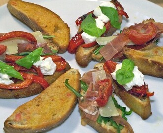 Små, sprø crostini