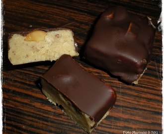Snickers-sjokolade, lav-karbo, nam nam ♥