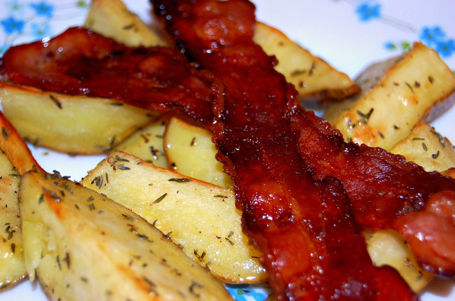 Ovnsstekte poteter med bacon