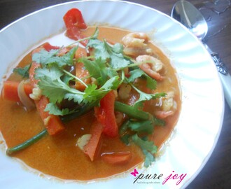 Super god thai suppe med reker og torsk
