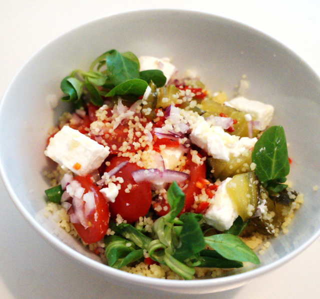 Salat med couscous og fetaost - godt og sunt!