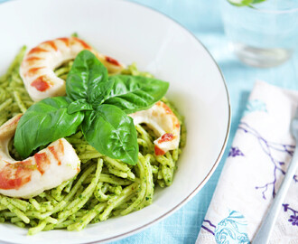 Pasta med korianderpesto og veganske kongereker