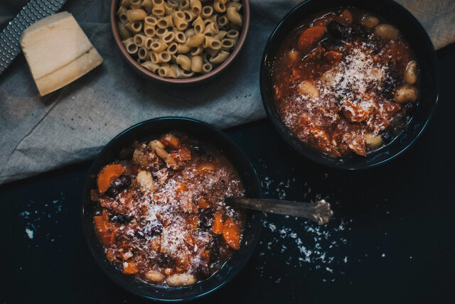 Minestronesuppe med chorizo og bønner