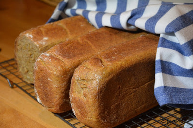 Saftig rugbrød med gulrot