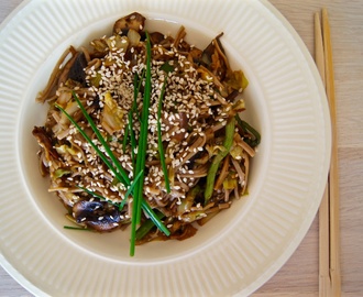 Asian wok with soba noodles