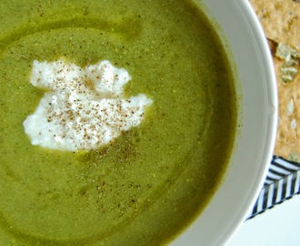 Høstsuppe: Kremet brokkolisuppe med riccotta