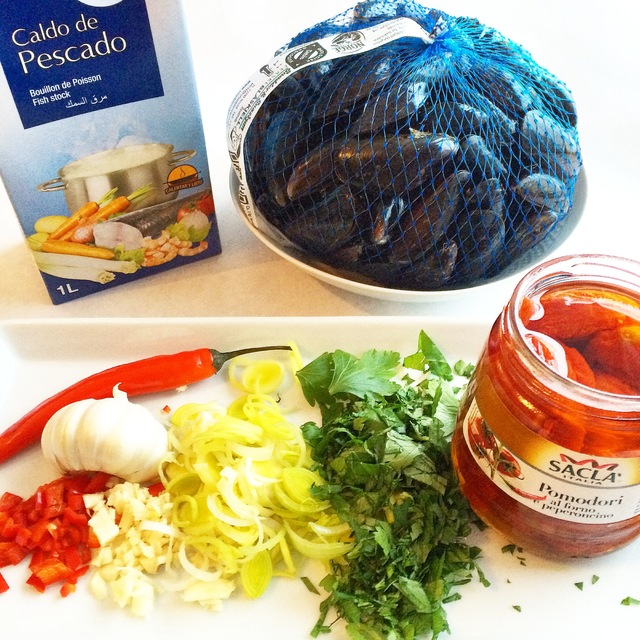 «Spanske» blåskjell med tomat og ovnsbakte rotgrønnsaker