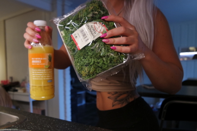 VIDEO; SMOOTHIE – TROPICAL BUFF MIX
