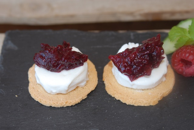 Tapas;Chevre med morellchutney