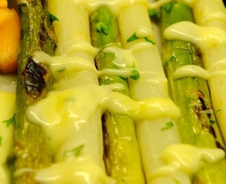 Grønn og hvit asparges med aioli