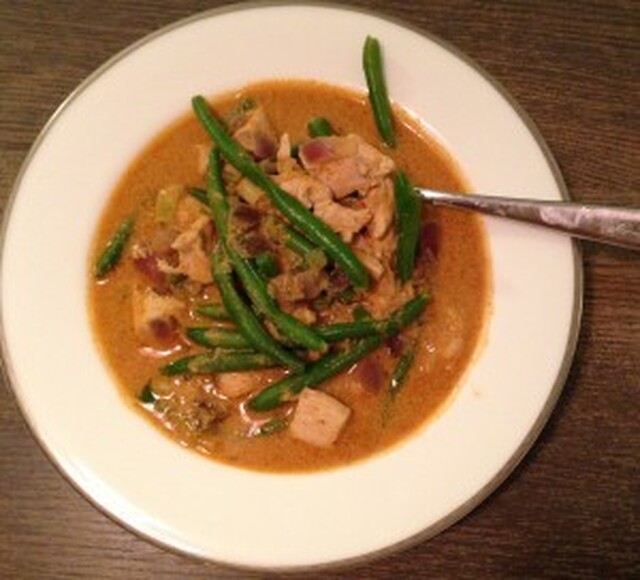 Thai red curry kyllingsuppe