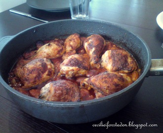 Kyllinggryte med hvitvin, oliven og chorizo