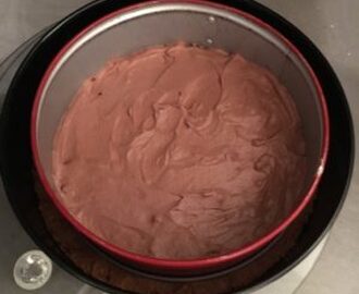 Sjokolade og appelsinostekake