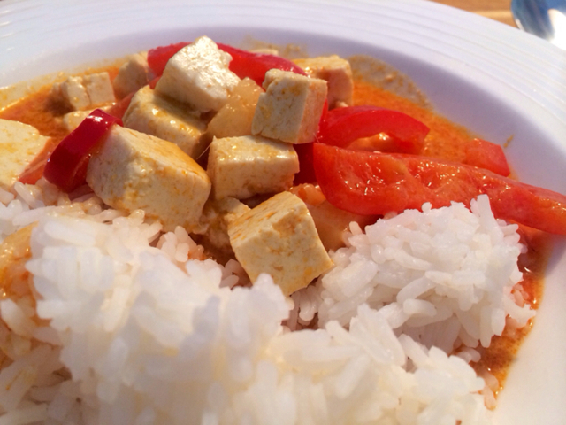 Kjøttfri mandag: thailandsk red curry med tofu