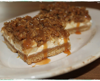 Apple Cheesecake Streusel Bar