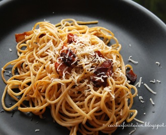 Spaghetti med hvitløk og pancetta