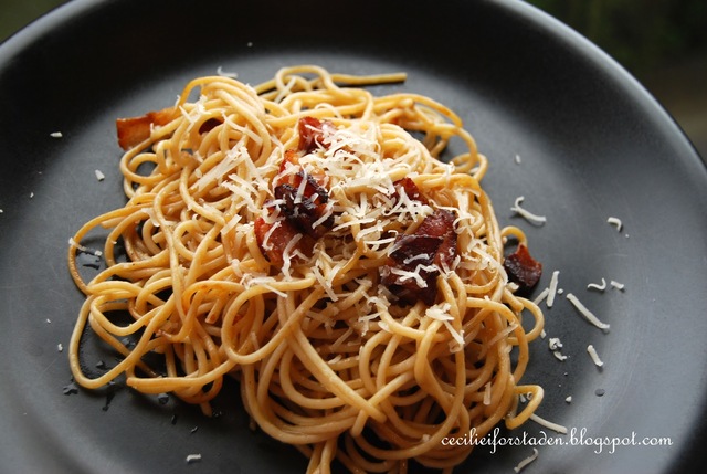 Spaghetti med hvitløk og pancetta