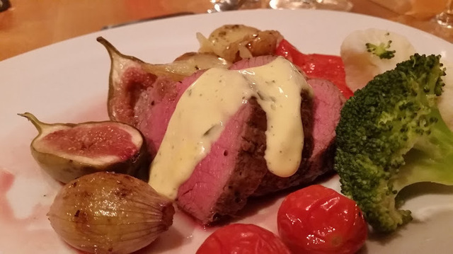 Oksefilet med smakfullt følge