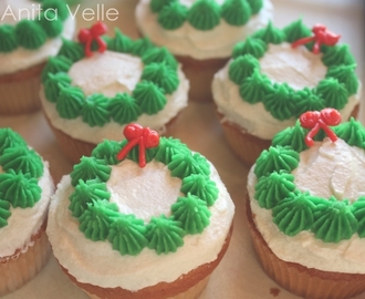 Dekorerte cupcakes: julekrans