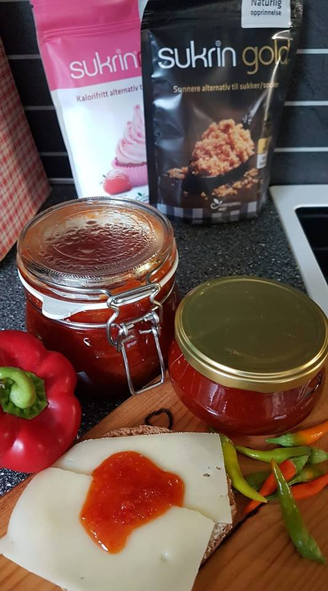 Gro's hjemmelagde chilimarmelade med sukrin