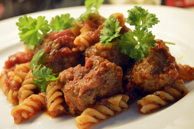 Pasta med italienske kjøttboller