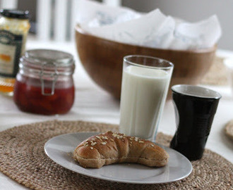 Til julefrokosten: horn med fibramel