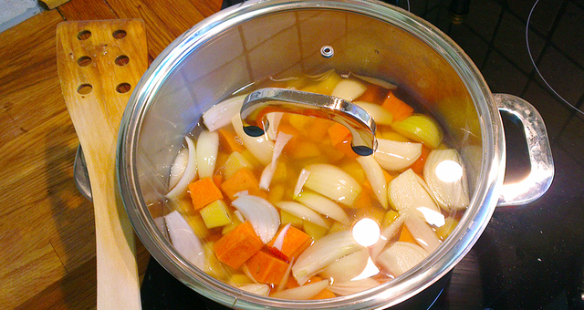 Barnemat: Potetsuppe med brød