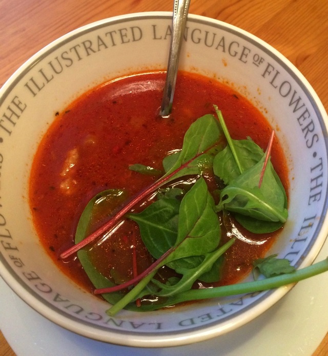 Tomat- og linsesuppe med italiensk pølse
