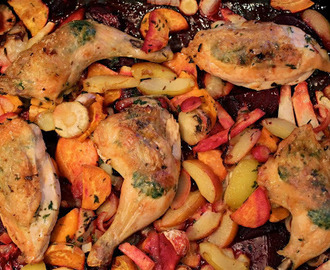 Urtefylte kyllinglår med høstens beste rotgrønnsaker