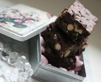 Brownies with Fruit and Nuts