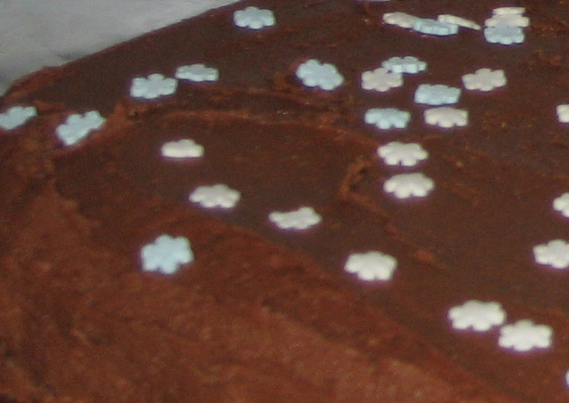 Sjokoladekake med krem laget av firkløversjokolade